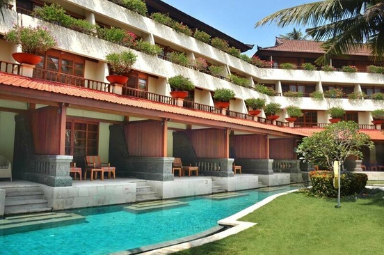 Nusa Dua Beach Hotel & Spa, Bali